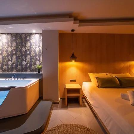 Hom54 Luxury Suites Kandiye Dış mekan fotoğraf