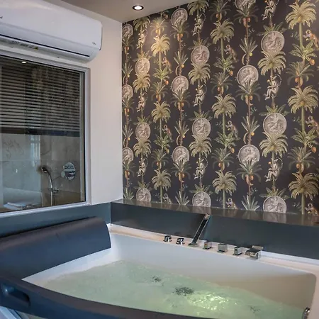 Hom54 Luxury Suites Kandiye Dış mekan fotoğraf